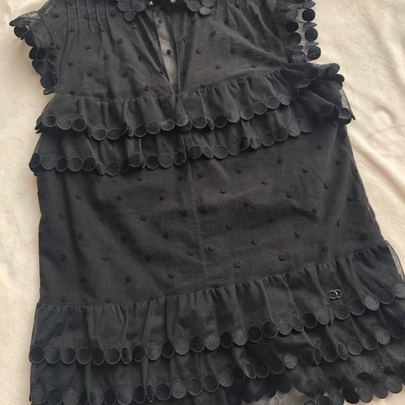 🔶FREE SHIP🔶CHANEL Pearl Button Top - Picture 13 of 15